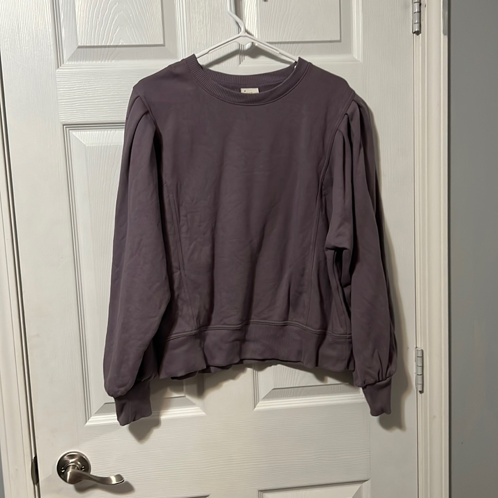 Crew neck